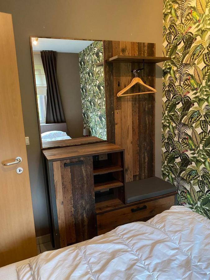 Nona Apartment Робервил Екстериор снимка